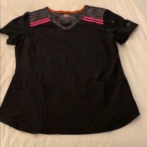 Women’s scrub top